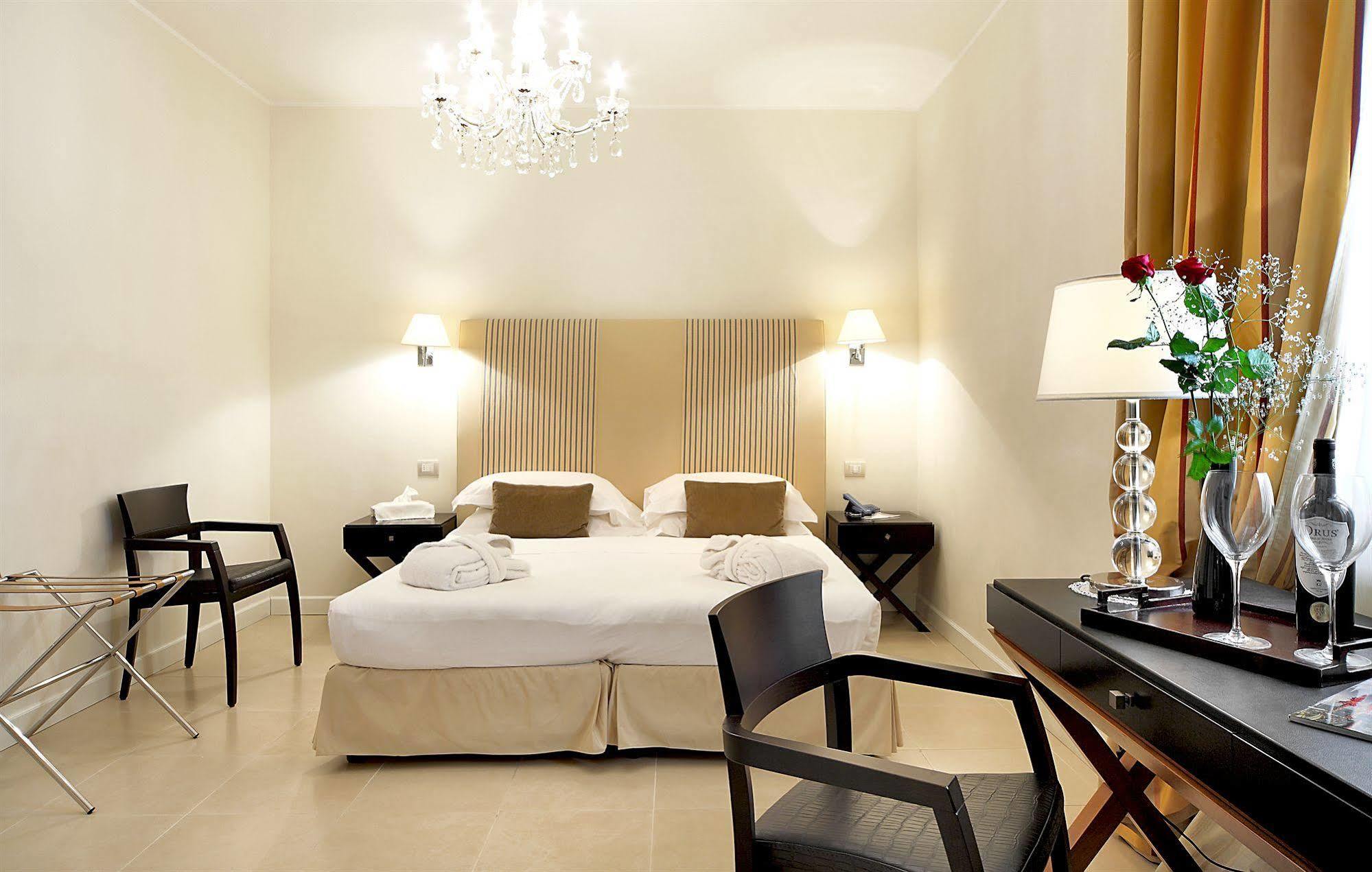 Hotel Palazzo Cavalieri 锡拉库扎 外观 照片